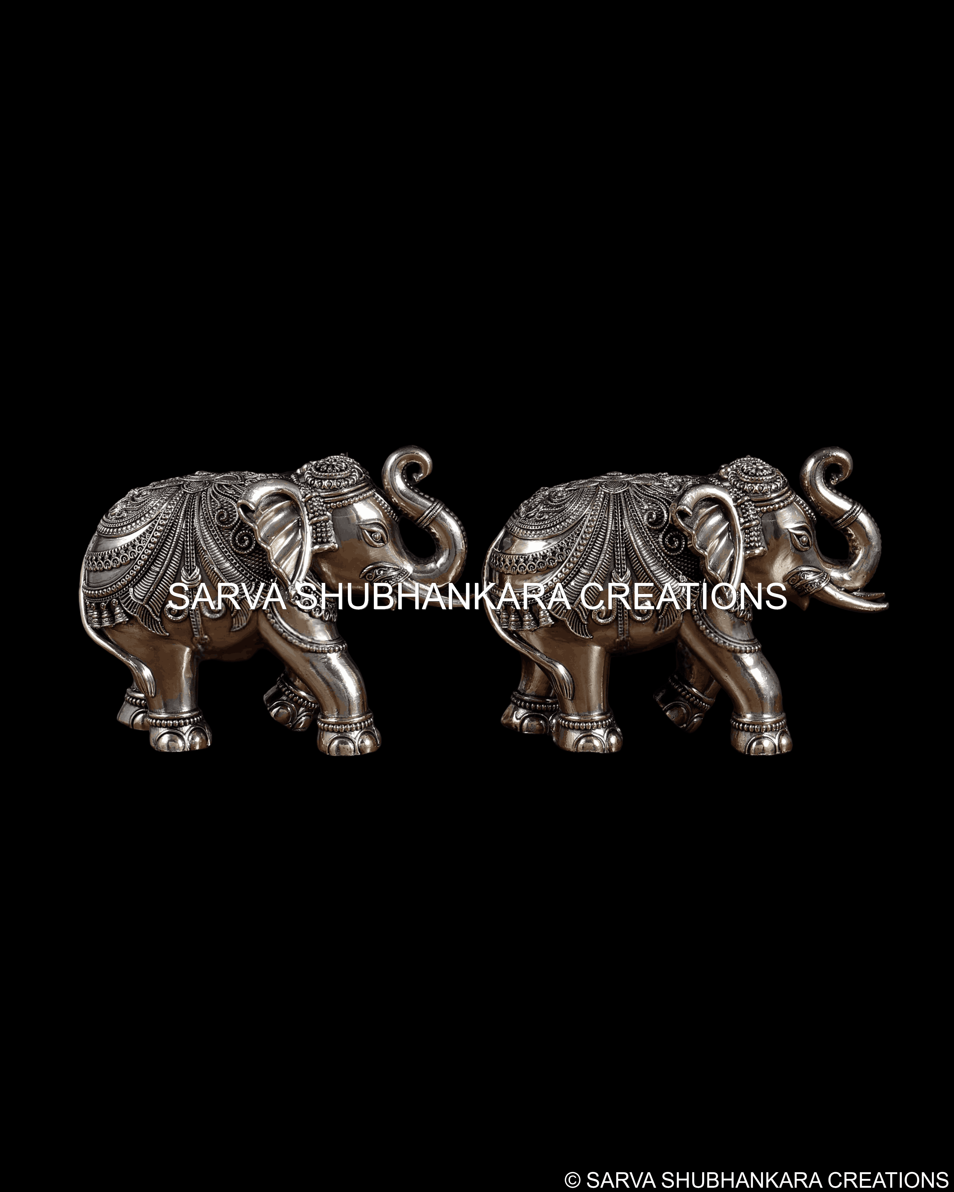 Gaj Veer Textured Standing Form